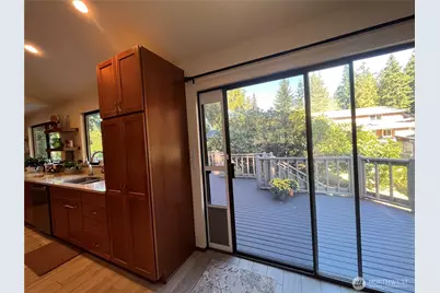 6673 NE Wellsly Place, Bremerton, WA 98311 - Photo 7