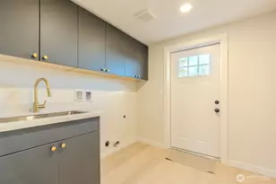 16425 Benson Rd S, Renton, WA 98055 - Photo 21