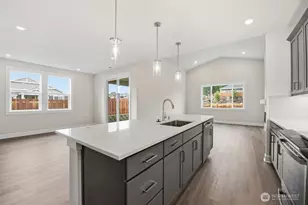 2945 Balsamroot Dr SE, Lacey, WA 98513 - Photo 5