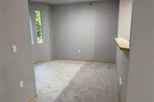 701 Harrington Pl SE, Renton, WA 98058 - Photo 9