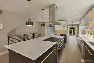 4009 21st Ave SW, Seattle, WA 98106 - Photo 9