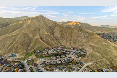 756 Castle Heights Drive, Wenatchee, WA 98801 - Photo 9