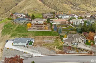 756 Castle Heights Dr, Wenatchee, WA 98801 - Photo 1