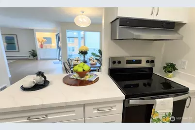 2104 Alki Avenue SW #306, Seattle, WA 98116 - Photo 19