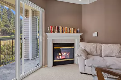 10709 Valley View Road #B403, Bothell, WA 98011 - Photo 9