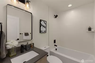 10306 E Midvale Avenue N, Seattle, WA 98133 - Photo 15