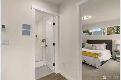 10306 E Midvale Avenue N, Seattle, WA 98133 - Photo 15