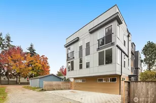 10306 E Midvale Ave N, Seattle, WA 98133 - Photo 21