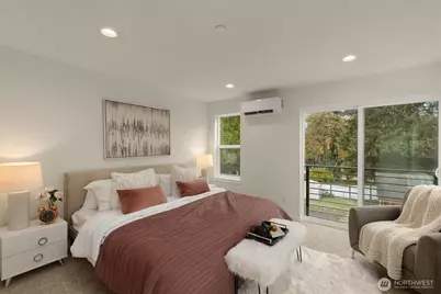 10306 E Midvale Avenue N, Seattle, WA 98133 - Photo 17