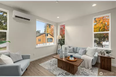 10306 E Midvale Avenue N, Seattle, WA 98133 - Photo 9