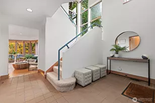 930 37th Ave, Seattle, WA 98122 - Photo 3