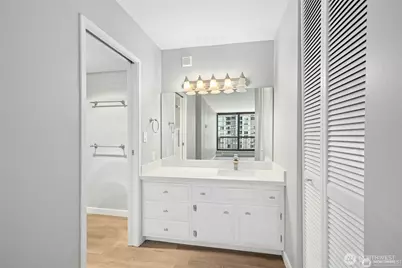 2100 3rd Avenue #1505, Seattle, WA 98121 - Photo 17