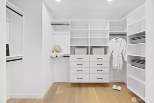 12011 36th Ave NE, Seattle, WA 98125 - Photo 11