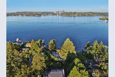 7220 N Mercer Way, Mercer Island, WA 98040 - Photo 1