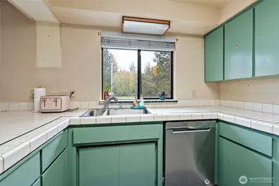 26707 Orville Road E, Orting, WA 98360 - Photo 9