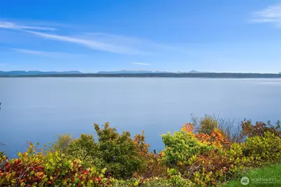 1639 S Country Club Drive, Camano Island, WA 98282 - Photo 3