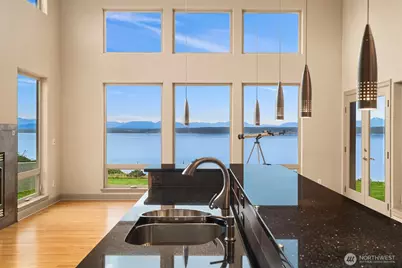 1639 S Country Club Drive, Camano Island, WA 98282 - Photo 17