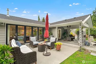 11108 239th Pl SW, Woodway, WA 98020 - Photo 31