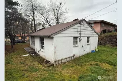 5720 37th Avenue S, Seattle, WA 98118 - Photo 3