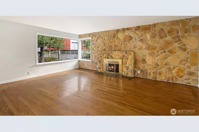 7915 37th Avenue S, Seattle, WA 98118 - Photo 11