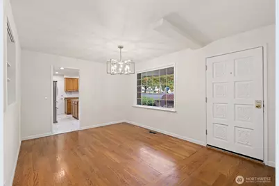 7915 37th Avenue S, Seattle, WA 98118 - Photo 7