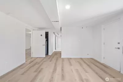 7915 37th Avenue S, Seattle, WA 98118 - Photo 33