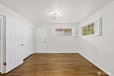 7915 37th Avenue S, Seattle, WA 98118 - Photo 17