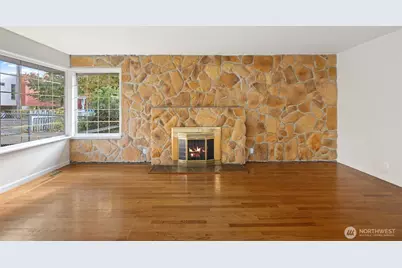 7915 37th Avenue S, Seattle, WA 98118 - Photo 9