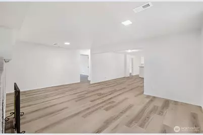 7915 37th Avenue S, Seattle, WA 98118 - Photo 25