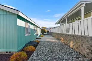 1232 Woods St, Wenatchee, WA 98801 - Photo 5