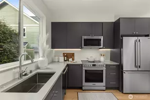 9225 C 14th Ave NW, Seattle, WA 98117 - Photo 5