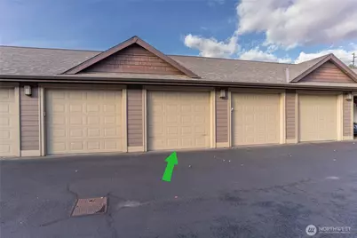1051 N Baker Avenue #B203, East Wenatchee, WA 98802 - Photo 33