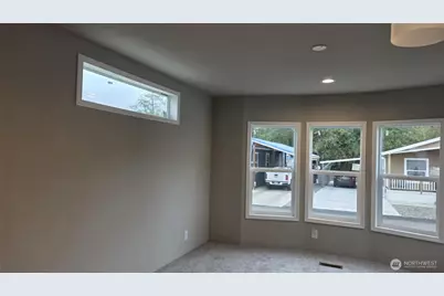 2010 Broadway Avenue #38, Hoquiam, WA 98550 - Photo 7