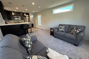 2010 Broadway Ave, Hoquiam, WA 98550 - Photo 7