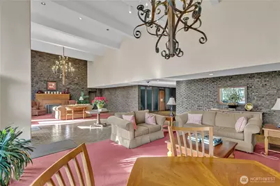 4545 Sand Point Way NE #207, Seattle, WA 98105 - Photo 3