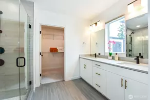 15558 NE 15th Pl, Bellevue, WA 98007 - Photo 13