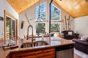 160 Innsbruck Dr, Snoqualmie Pass, WA 98068 - Photo 5