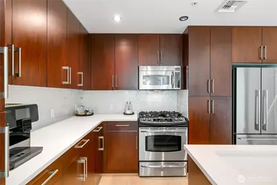 910 Lenora Street #S1009, Seattle, WA 98121 - Photo 11
