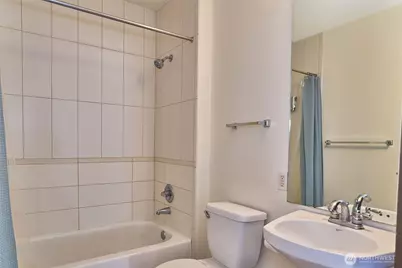 1610 Belmont Avenue #613, Seattle, WA 98122 - Photo 17