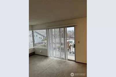 3828 Whitman Avenue N, Seattle, WA 98103 - Photo 5