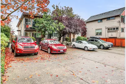 3828 Whitman Avenue N, Seattle, WA 98103 - Photo 3