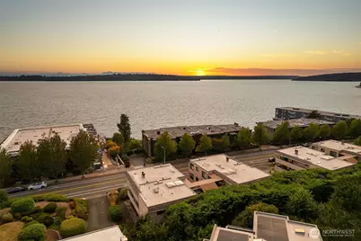 832 Lake Street S, Kirkland, WA 98033 - Photo 1