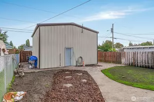 324 28th Ave, Longview, WA 98632 - Photo 3