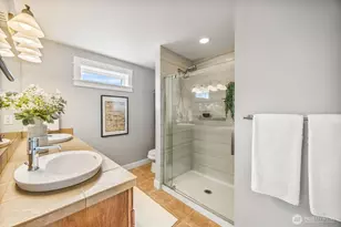 3219 21st Ave W, Seattle, WA 98199 - Photo 17