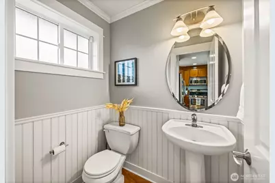 3219 21st Avenue W #A, Seattle, WA 98199 - Photo 13