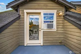 3219 21st Ave W, Seattle, WA 98199 - Photo 29