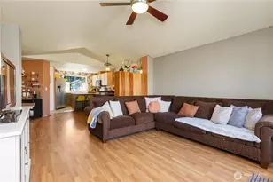 10207 59th Dr NE, Marysville, WA 98270 - Photo 5