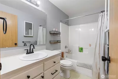 10207 59th Dr NE, Marysville, WA 98270 - Photo 17