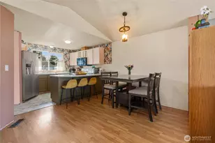 10207 59th Dr NE, Marysville, WA 98270 - Photo 11