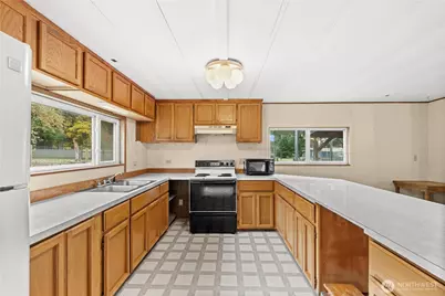 40206 125th Avenue E, Eatonville, WA 98328 - Photo 15